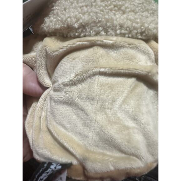 MATTEL DISNEY STAR WARS MANDALORIAN BESKAR ARMOR GROGU BABY YODA 8”PLUSH TOY NWT - Picture 3 of 3